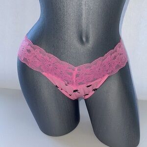Victoria’s Secret Pink Everyday Lace Trim Thong Underwear. NWT